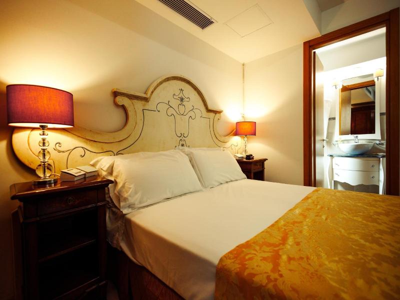Hotel Vicoregio - Oda