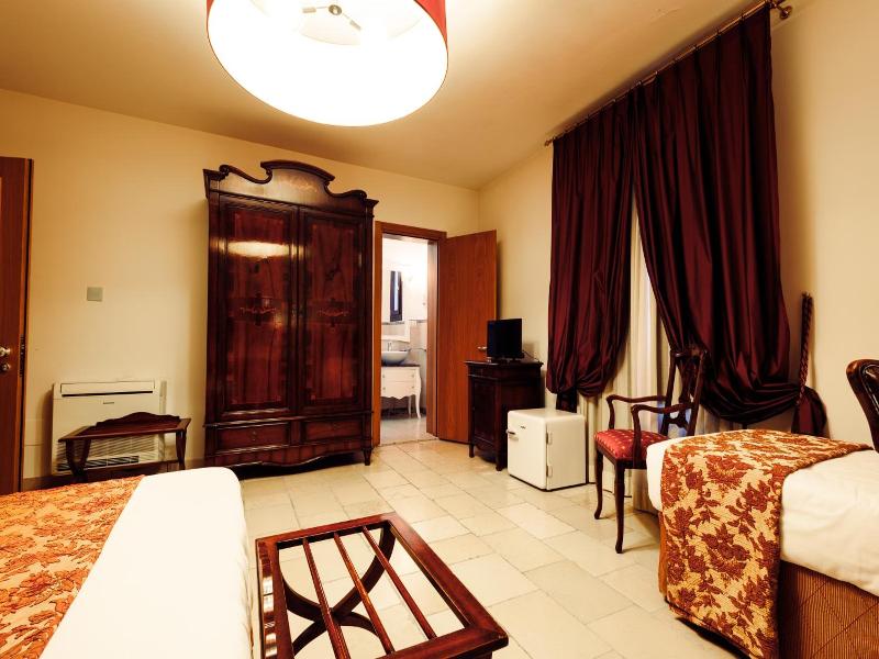 Hotel Vicoregio - Oda