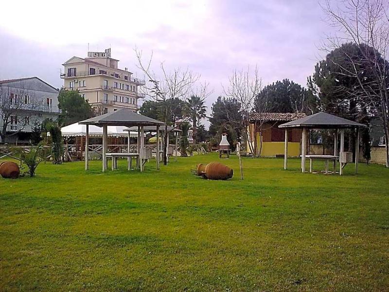 Hotel La Rotonda - Genel