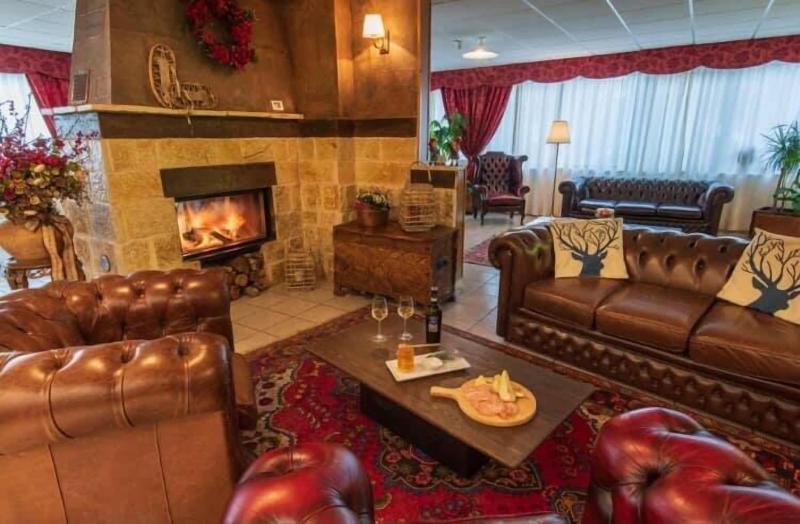 Hotel Iris - Lobi