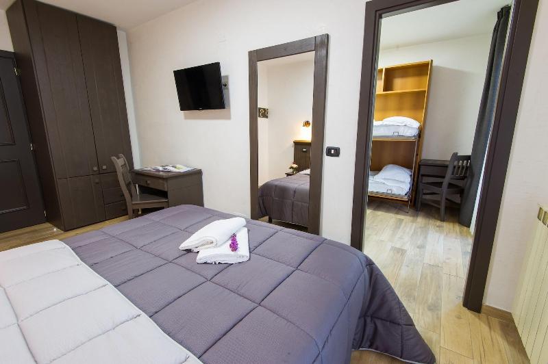 Hotel Iris - Oda
