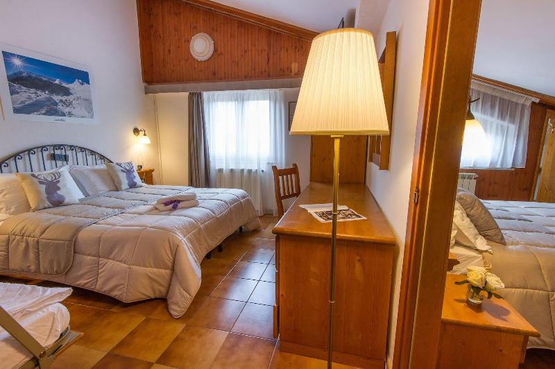 Hotel Iris - Oda