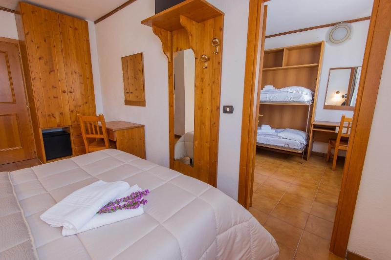 Hotel Iris - Oda