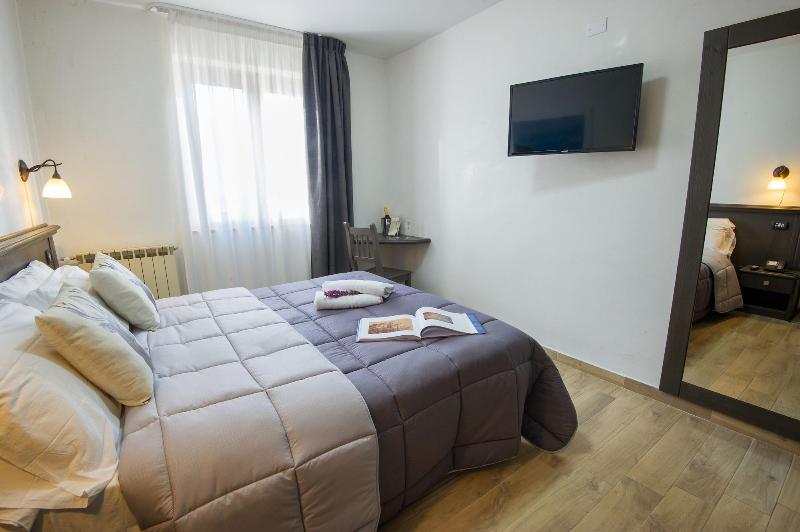 Hotel Iris - Oda