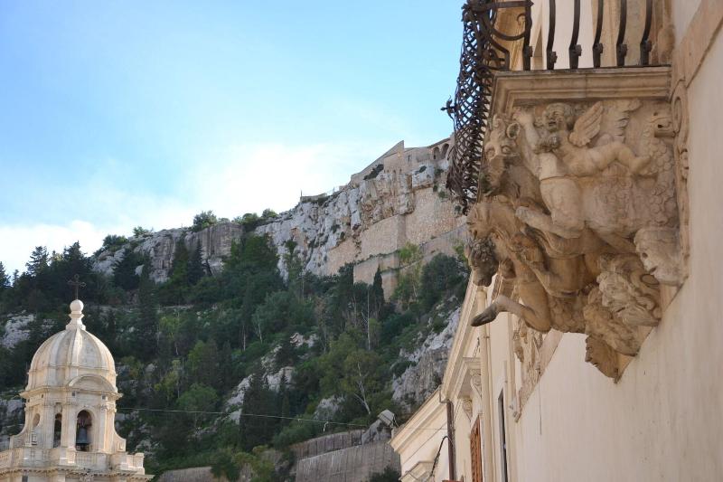 Scicli Albergo Diffuso - Oda