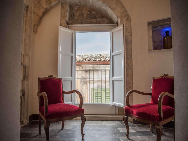 Hotel dell'Orologio - Genel
