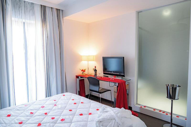 Hotel Napoleon - Oda
