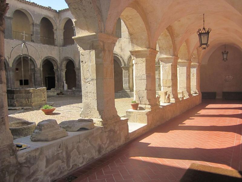 Castello Di Altomonte - Genel