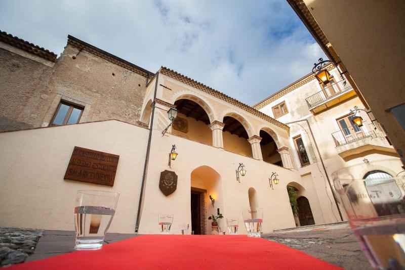 Castello Di Altomonte - Genel