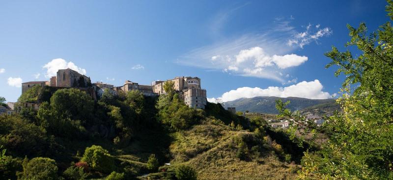 Castello Di Altomonte - Genel
