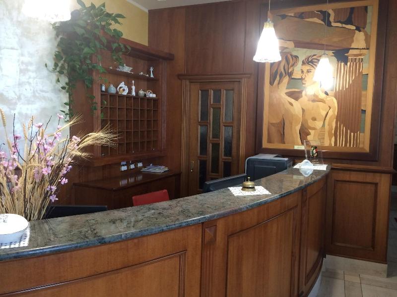 Hotel Villa Santa Maria - Lobi