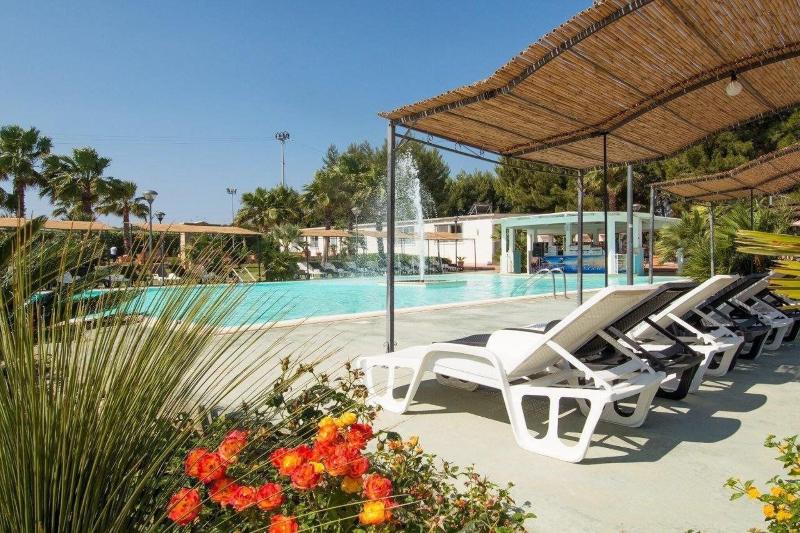 Masseria Grottella - Havuz