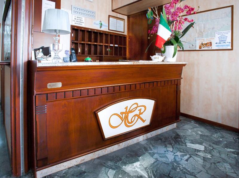 Hotel Riviera - Lobi