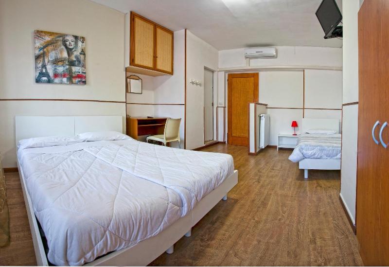 Hotel Riviera - Oda