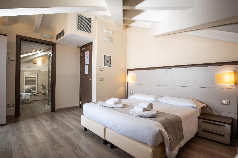 Hotel Rosa - Oda