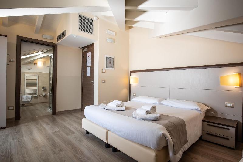 Hotel Rosa - Oda