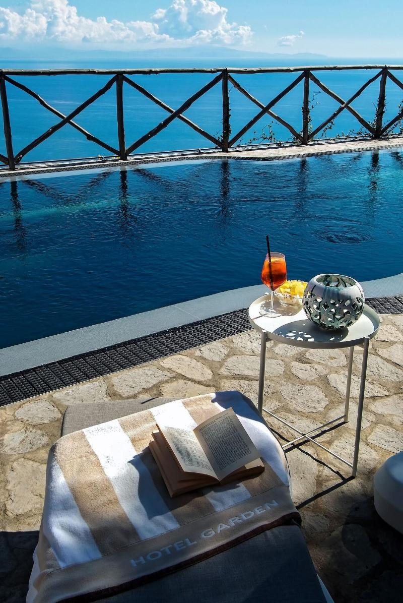 Garden Hotel - Genel