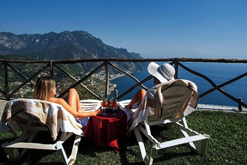Garden Hotel - Genel