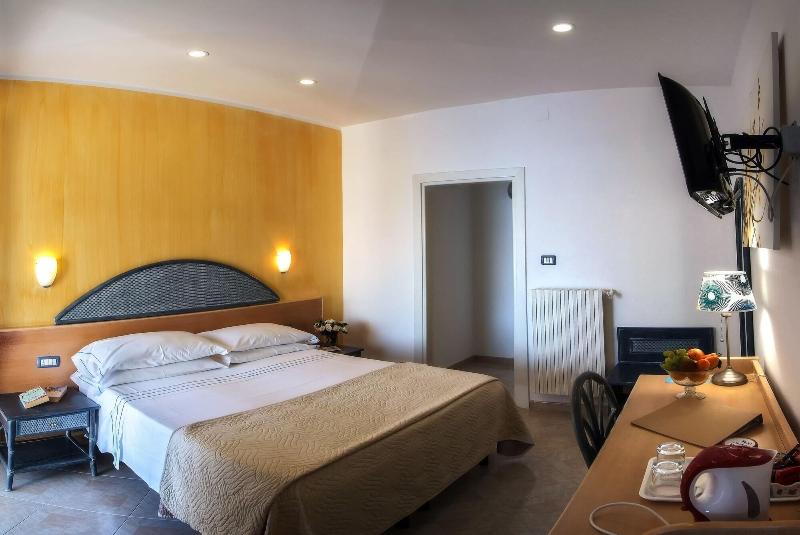 Garden Hotel - Oda