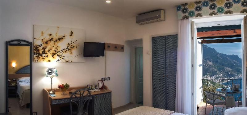 Garden Hotel - Oda