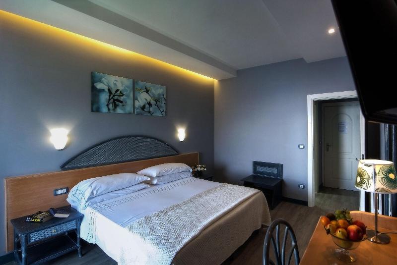 Garden Hotel - Oda