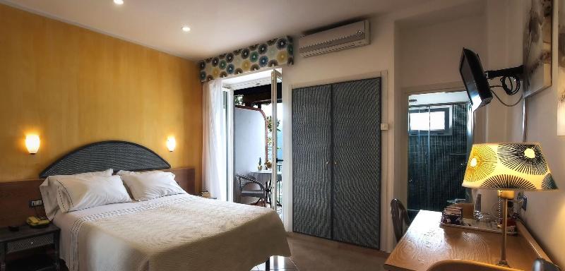 Garden Hotel - Oda