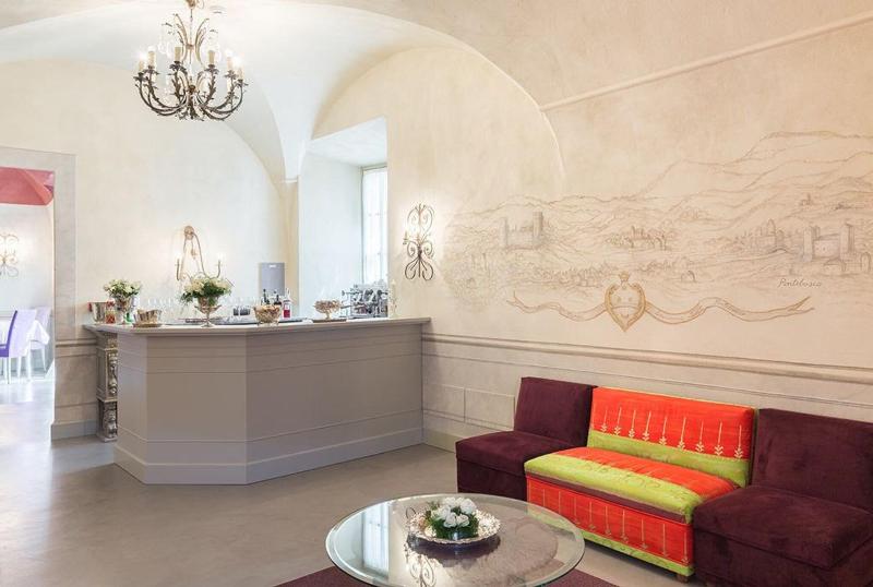 Castello Di Pontebosio Luxury Resort - Lobi
