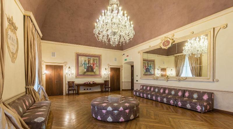 Castello Di Pontebosio Luxury Resort - Lobi