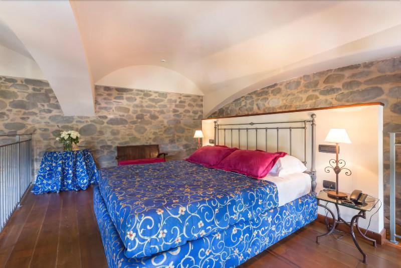 Castello Di Pontebosio Luxury Resort - Oda