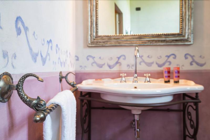 Castello Di Pontebosio Luxury Resort - Oda