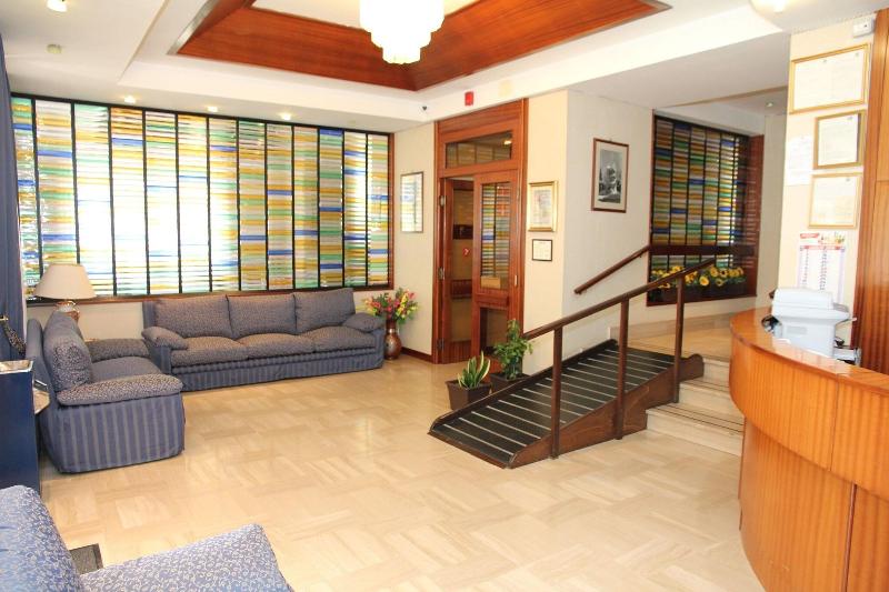 Hotel Da Remo - Lobi