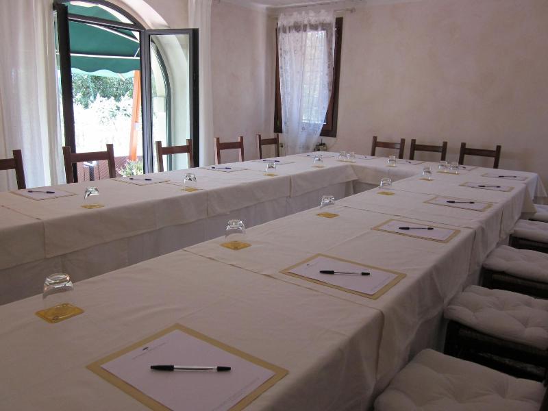 Locanda Degli Ulivi - Toplantı