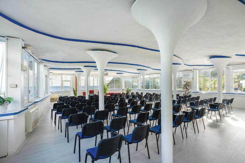Apollon Club - Toplantı