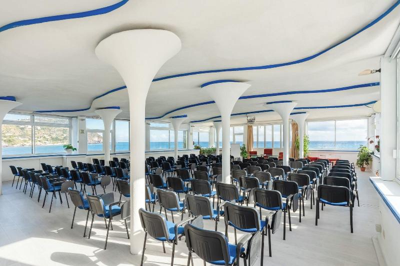 Apollon Club - Toplantı
