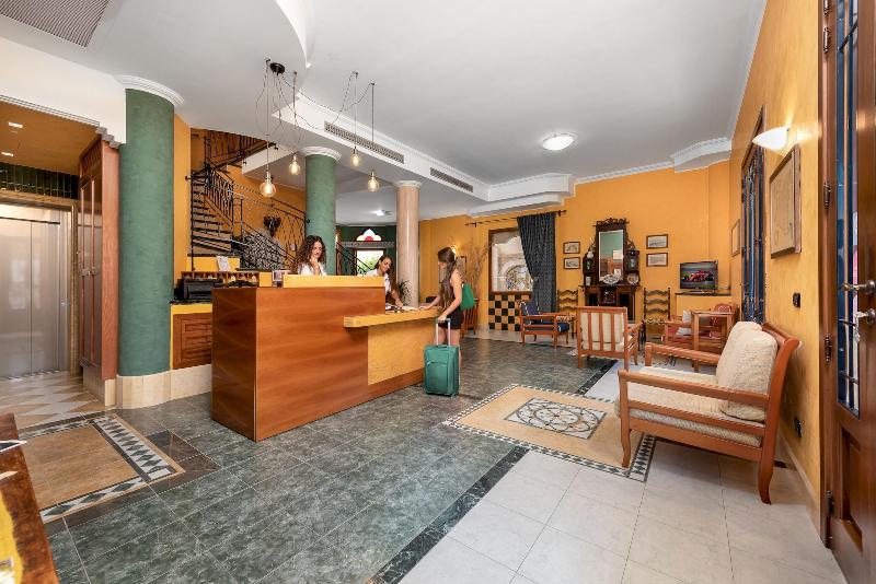 Hotel Mediterraneo - Lobi