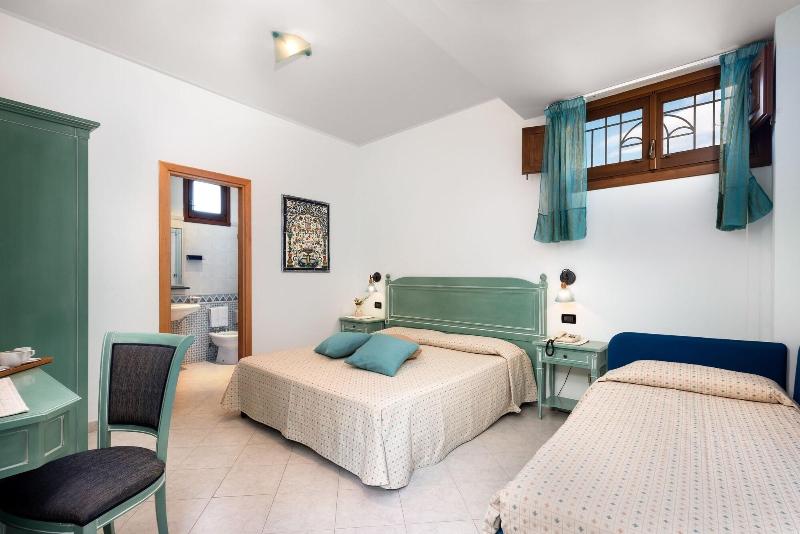 Hotel Mediterraneo - Oda