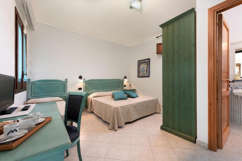 Hotel Mediterraneo - Oda
