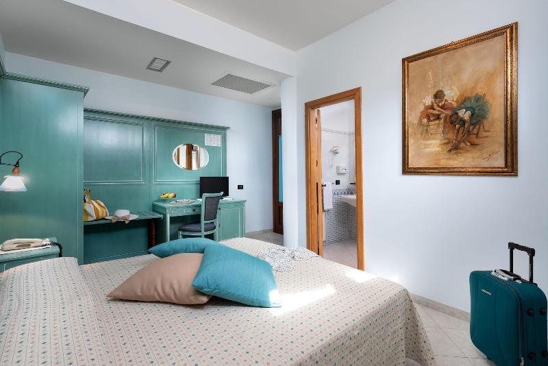 Hotel Mediterraneo - Oda