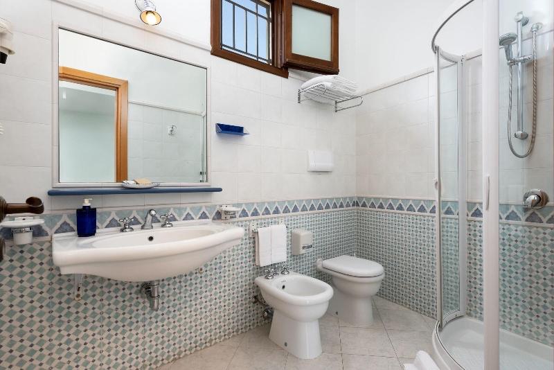 Hotel Mediterraneo - Oda