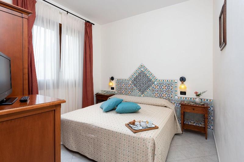 Hotel Mediterraneo - Oda