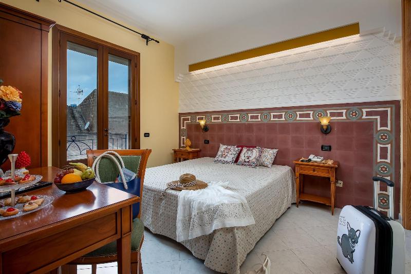 Hotel Mediterraneo - Oda