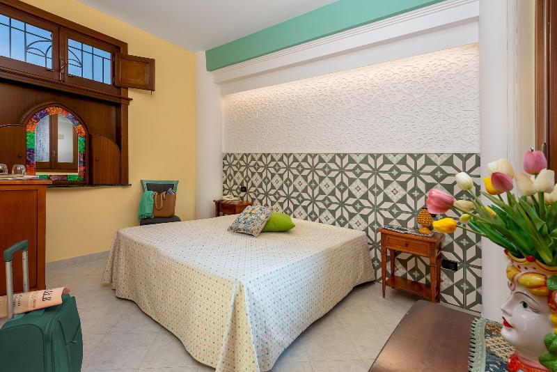 Hotel Mediterraneo - Oda