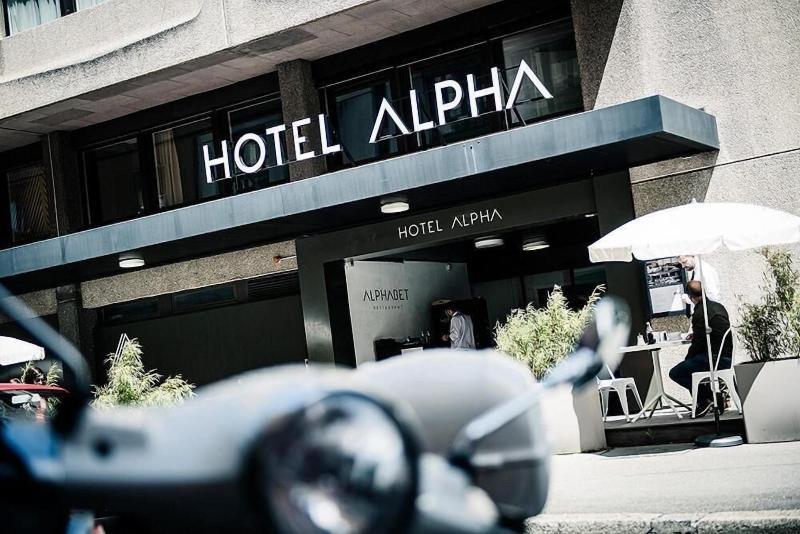 Hotel Alpha - Genel