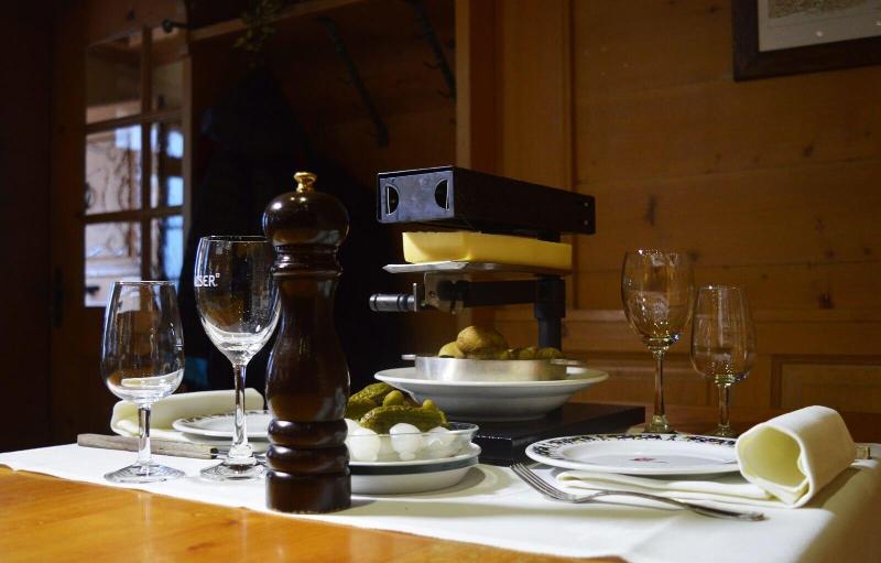 Hotel De Ville - Restoran