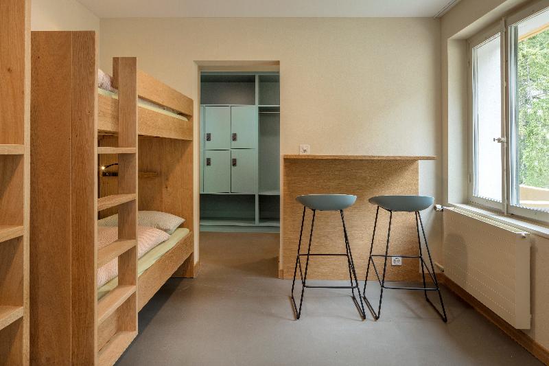 Crans-Montana Youth Hostel - Oda