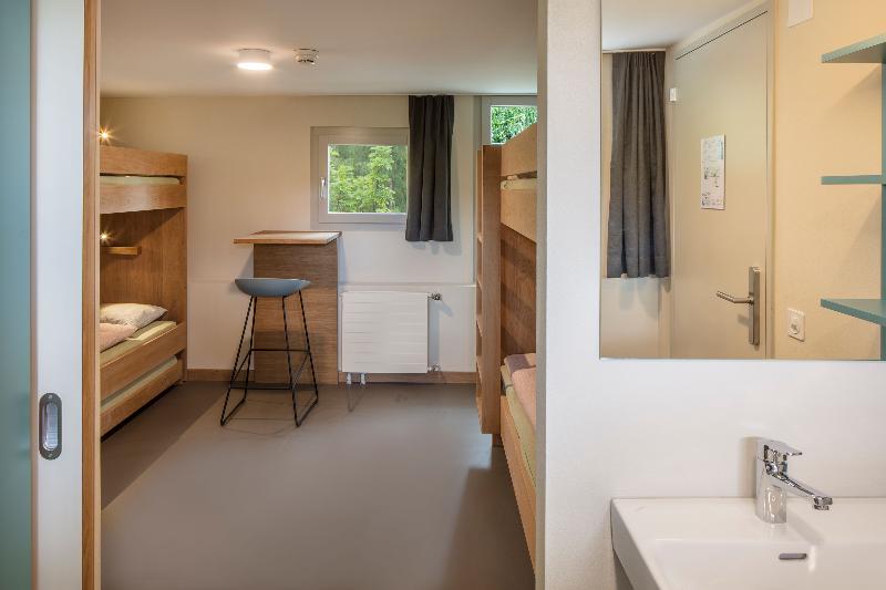 Crans-Montana Youth Hostel - Oda