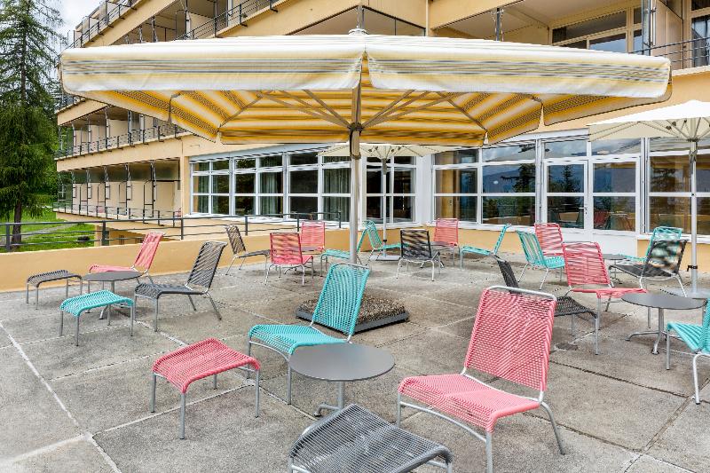 Crans-Montana Youth Hostel - Teras