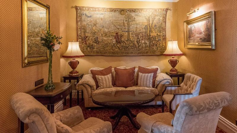 The Imperial Hotel - Lobi