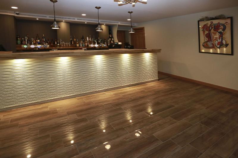 The Prom Hotel - Bar