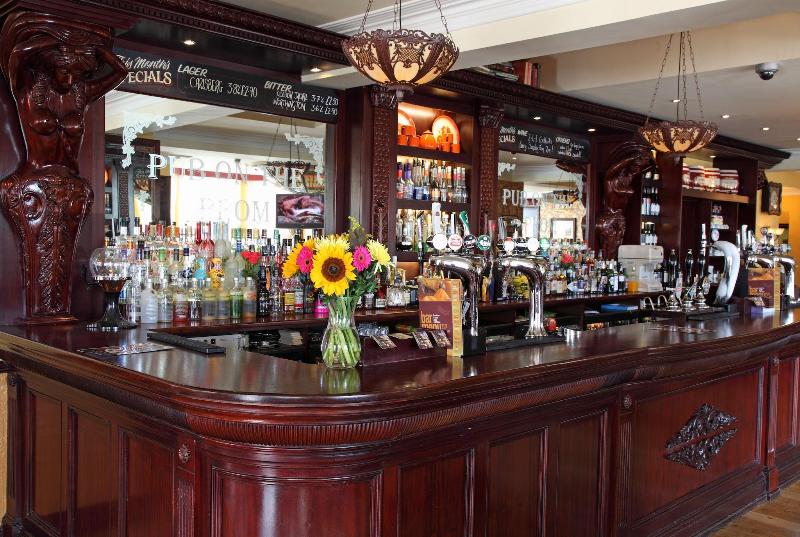 The Prom Hotel - Bar